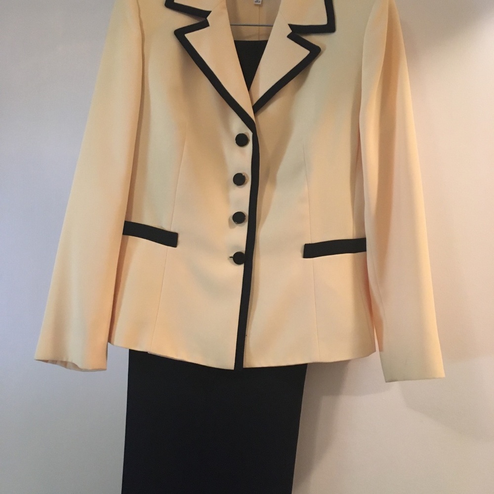 Pant Suit
